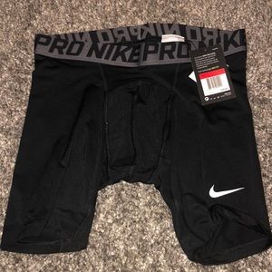 Men’s Nike compression shorts